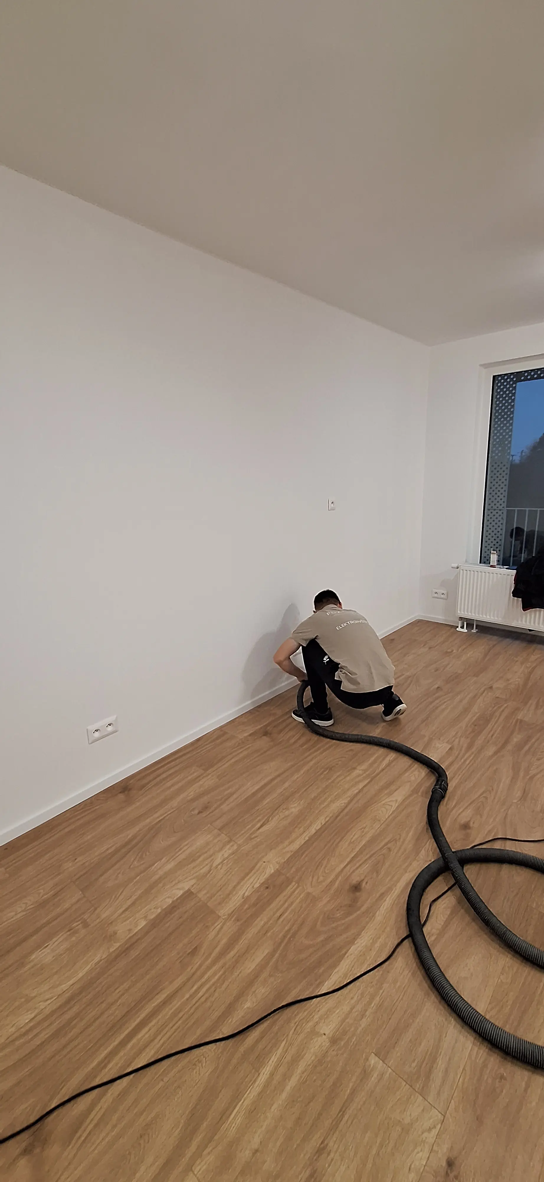 Posunutie zásuviek a vývodov káblov v novostavbe Agáty - 13