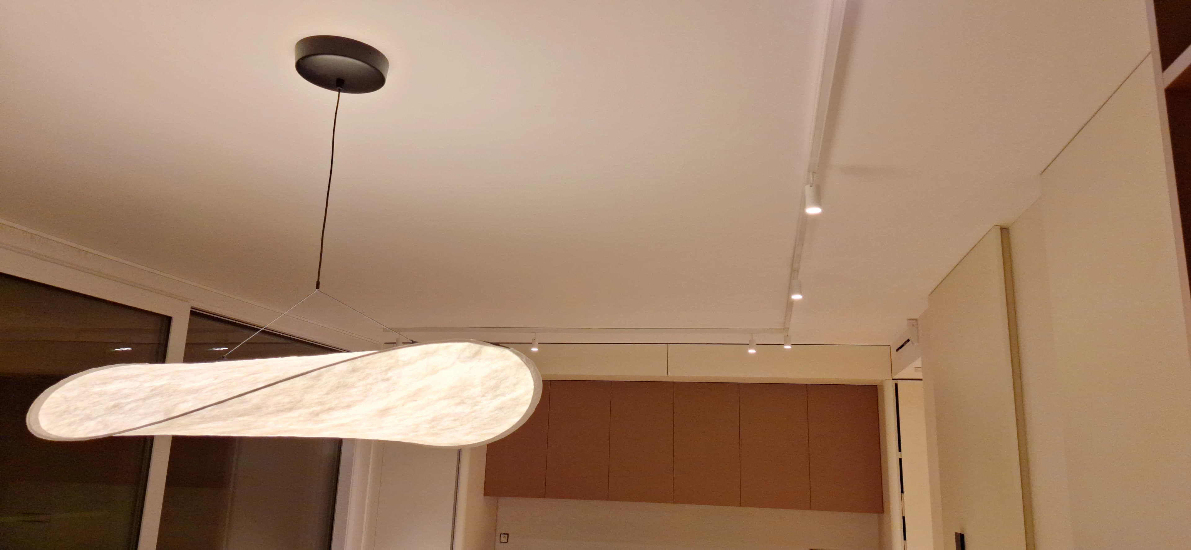 Profesionálna montáž týmu Powervolt v Metropolis.