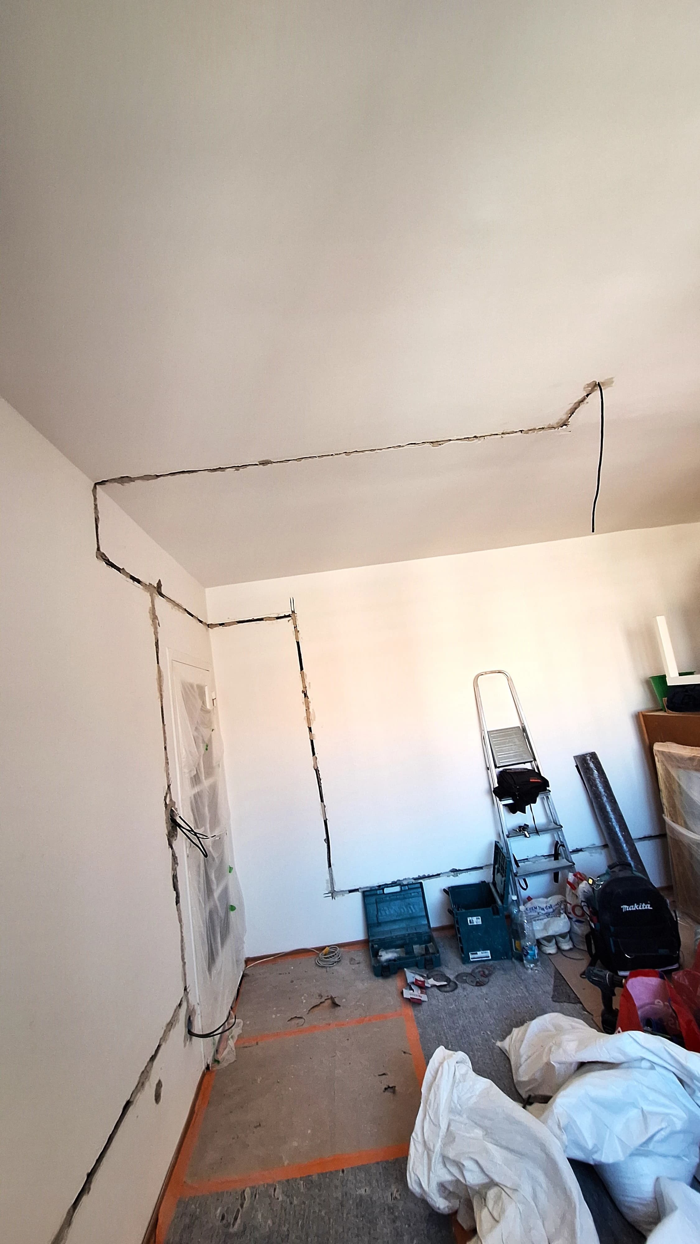 Komplexná výmena elektroinštalácie v 3-izbovom byte na Halovej ulici - 8